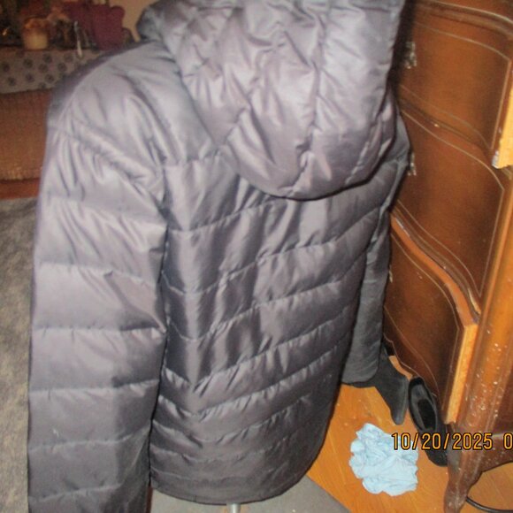 patagonia black unisex goose down hooded jacket black small see measurerments - Picture 2 of 3